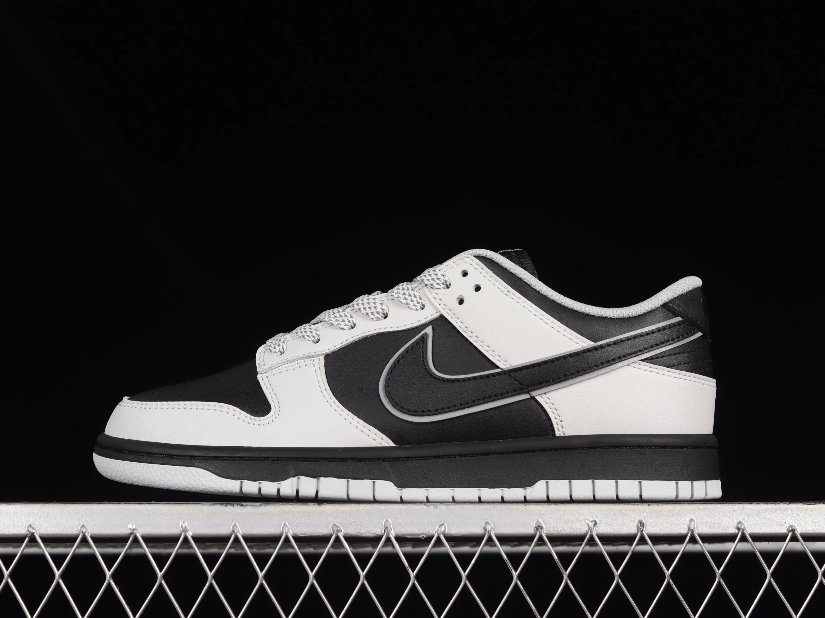 All categories Nk SB Dunk Series Nk SB Dunk Low High-end customized low-top sneakers Nk SB Dunk Low Gray cat reflective SB low-top casual sneakers DD9606-363